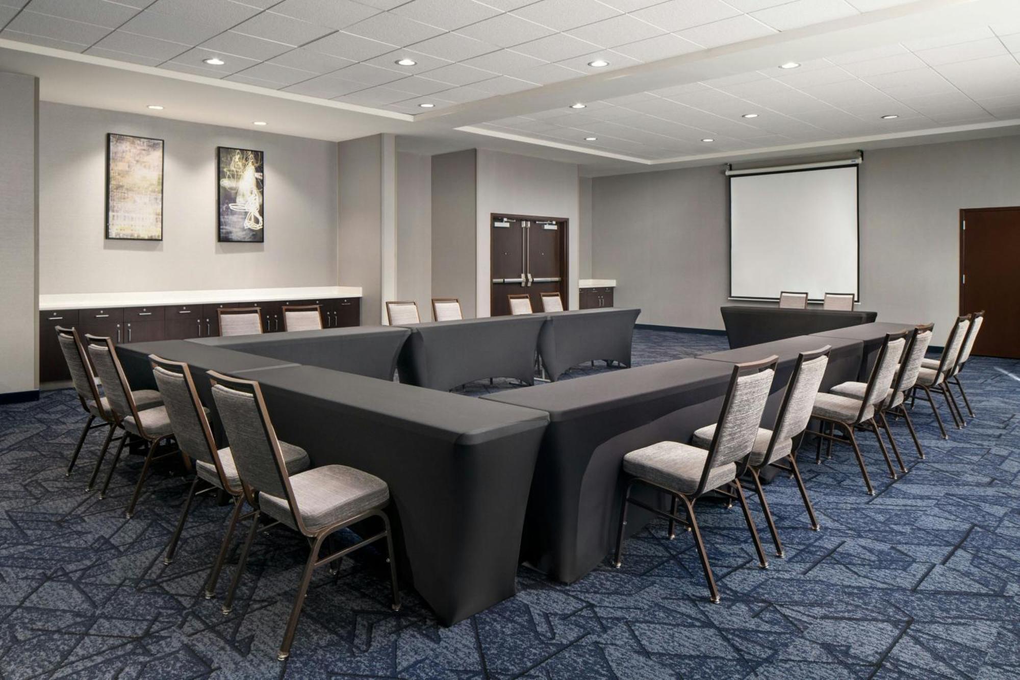 Courtyard By Marriott Fayetteville Fort Liberty - Spring Lake Bagian luar foto