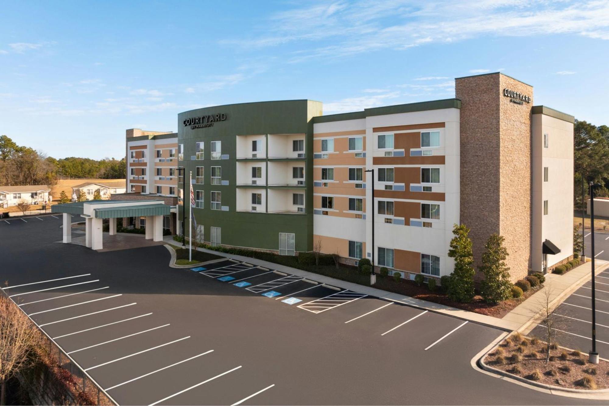 Courtyard By Marriott Fayetteville Fort Liberty - Spring Lake Bagian luar foto